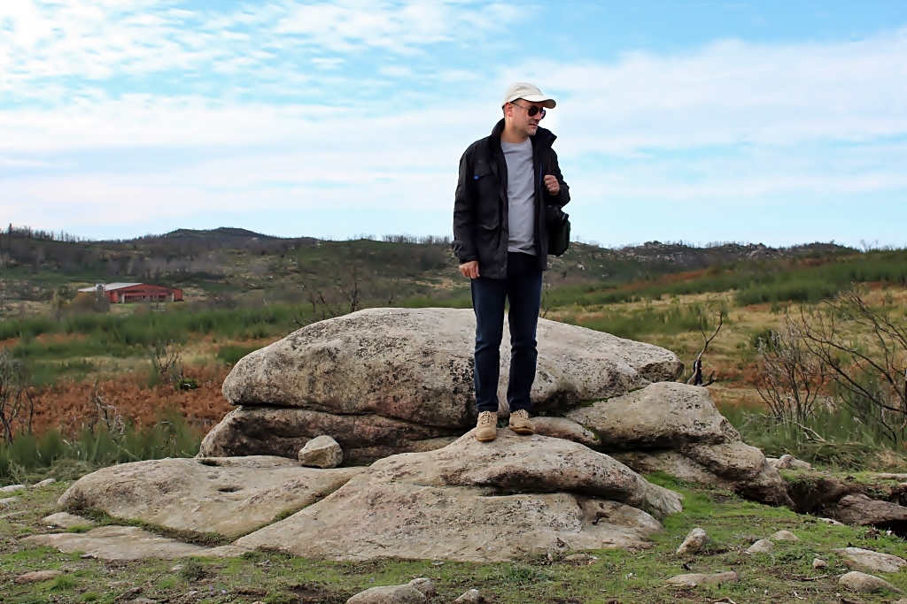 Read more about the article REALIDADES INESPERADAS – MONUMENTOS TUMULARES E MONUMENTOS CERIMONIAIS PRÉ-HISTÓRICOS DA REGIÃO DE LAFÕES.